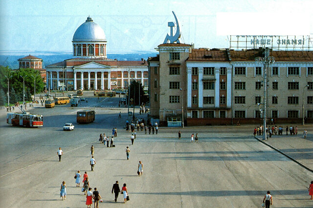    Красная площадь Курска, конец 1980-х годов