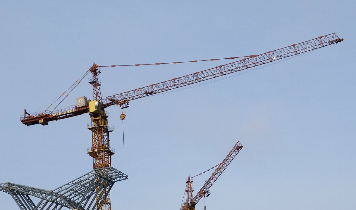 Строительный кран.