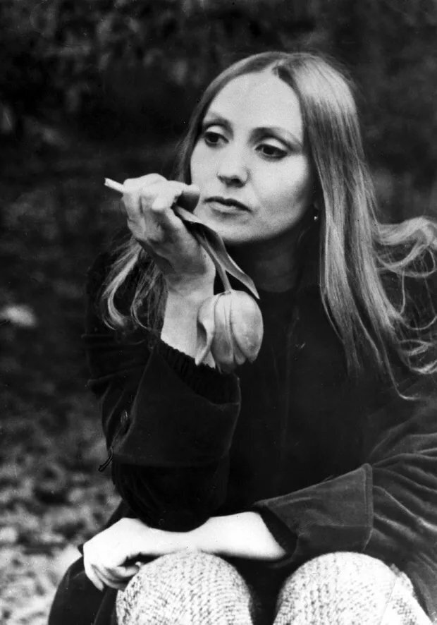 Лариса кадочникова биография личная жизнь фото актриса Лариса Кадочникова: мать привязывала ее к кровати, чтоб не ушла к художнику Глаз