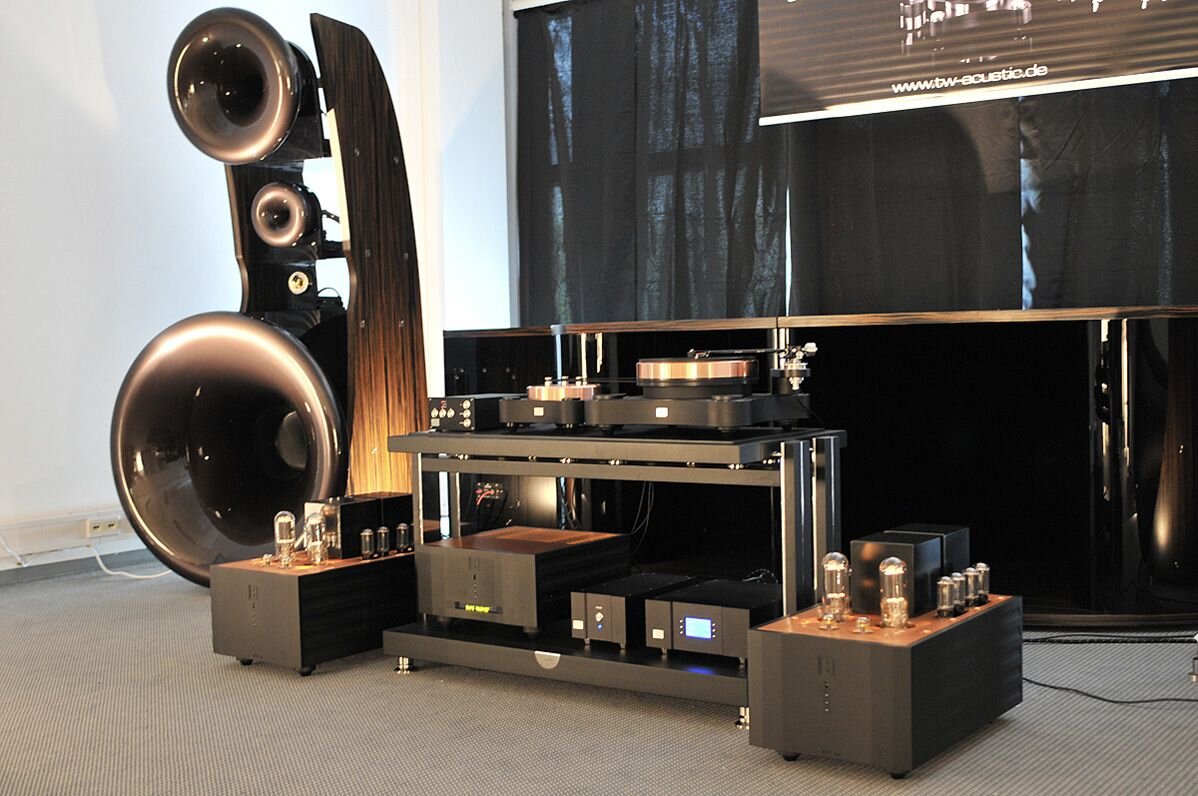 Marshall акустика для студии. Hi fi аудиотехника 2020. Энд саунд. Hi end аппаратура. Колонки hi-end nautilus.