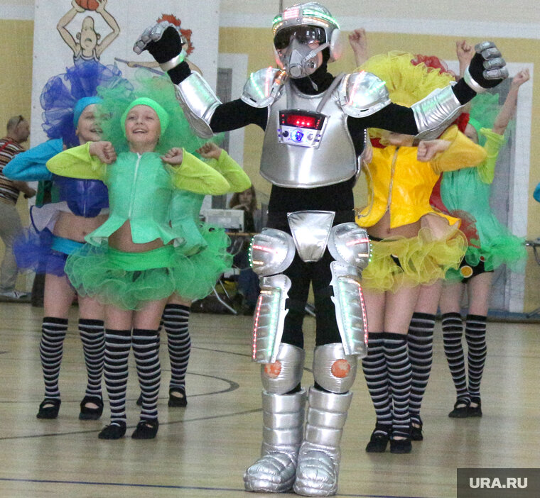    Резкий химический запах от новогоднего костюма — признак некачественного товара