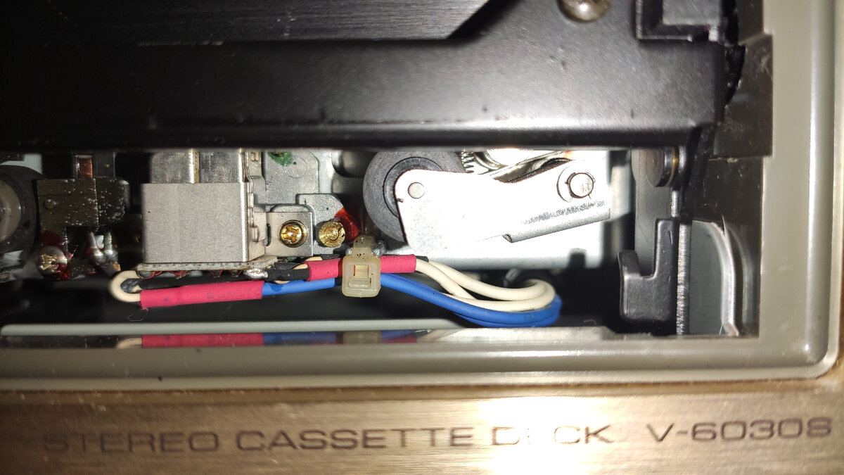 Винт азимута у ролика (в ЛПМ Санкио) [фото автора]