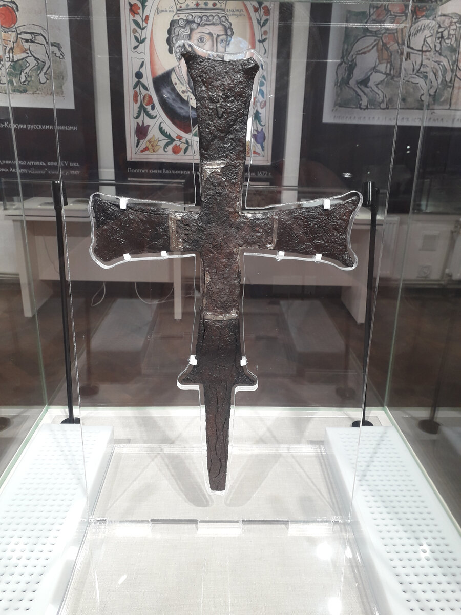 Крест поближе