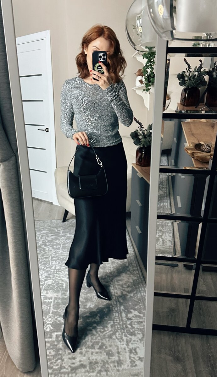 Туфли лодочки с заостренной носочной частью — отличительный элемент элегантного стиля. 