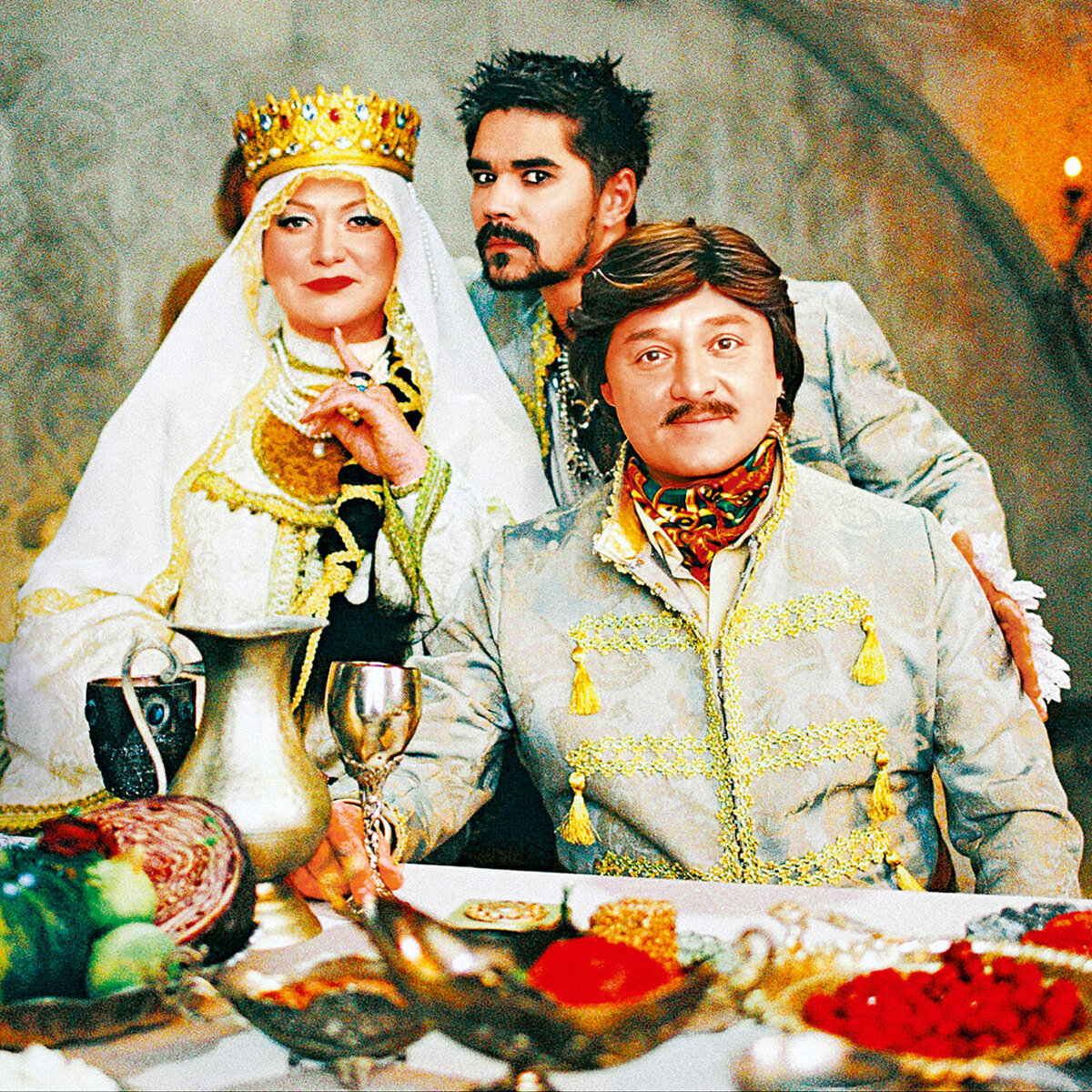    Ольга Картункова, Юрий Музыченко и Максим Лагашкин в фильме «Иван Васильевич меняет всё!» Пресс-служба ТНТ