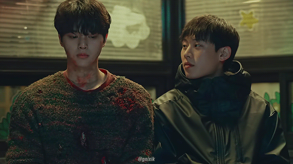 С актером Сон Каном в "Милом доме".