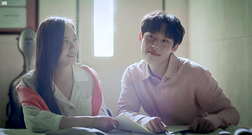 Какой он в этой дораме хороший парень).