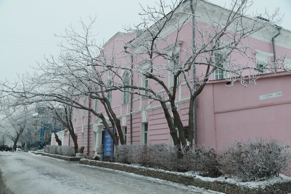    Здание краеведческого музея на улице Ползунова, 39 Олег УКЛАДОВ