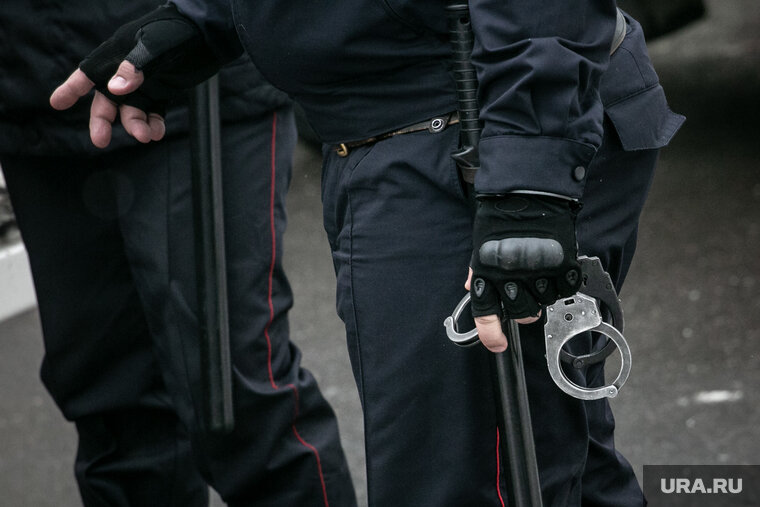    ФСБ задержала двух россиян, которые пытались переправить 673 кг кокаина в страны ЕС из РФ