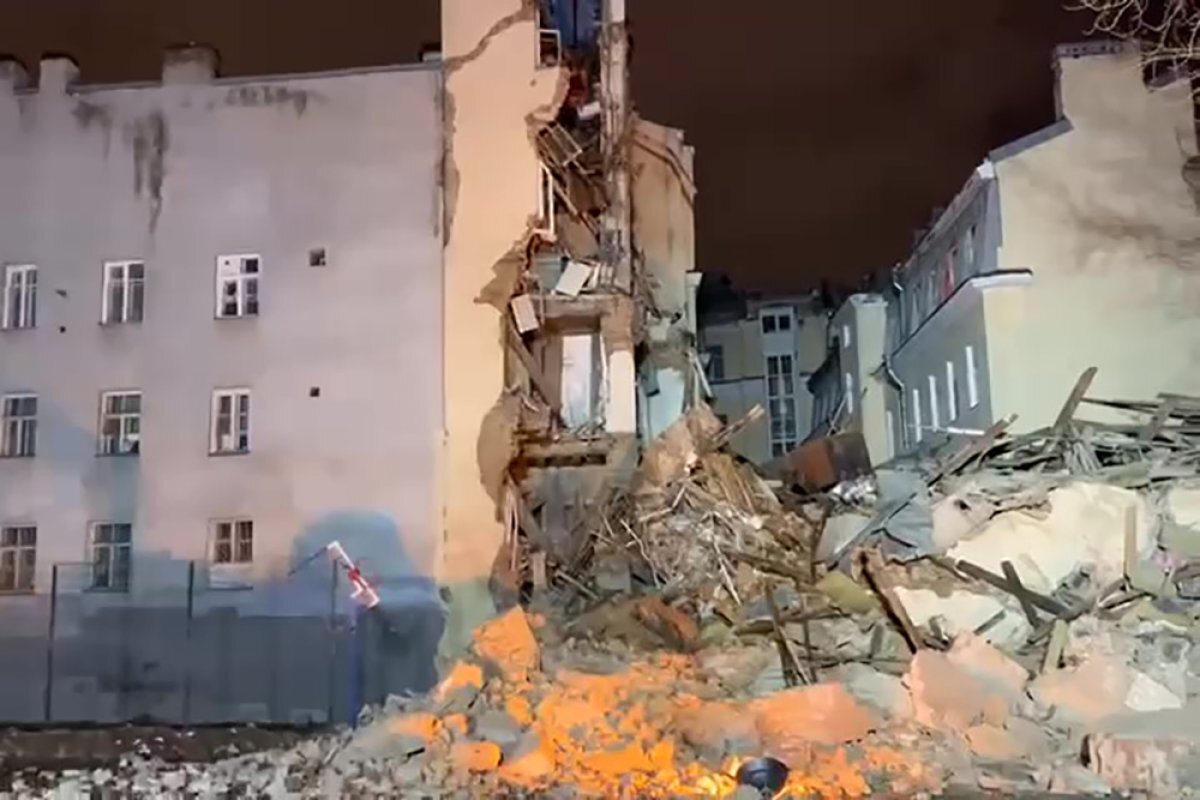    Беглов возглавил штаб по ликвидации последствий обрушения дома на Гороховой