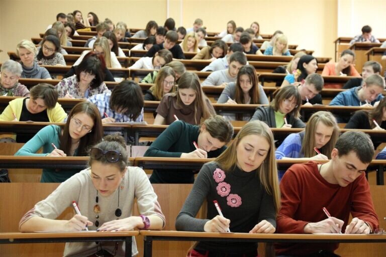    В НИУ ВШЭ узнали, как российские семьи выбирают высшее образование / © Getty images