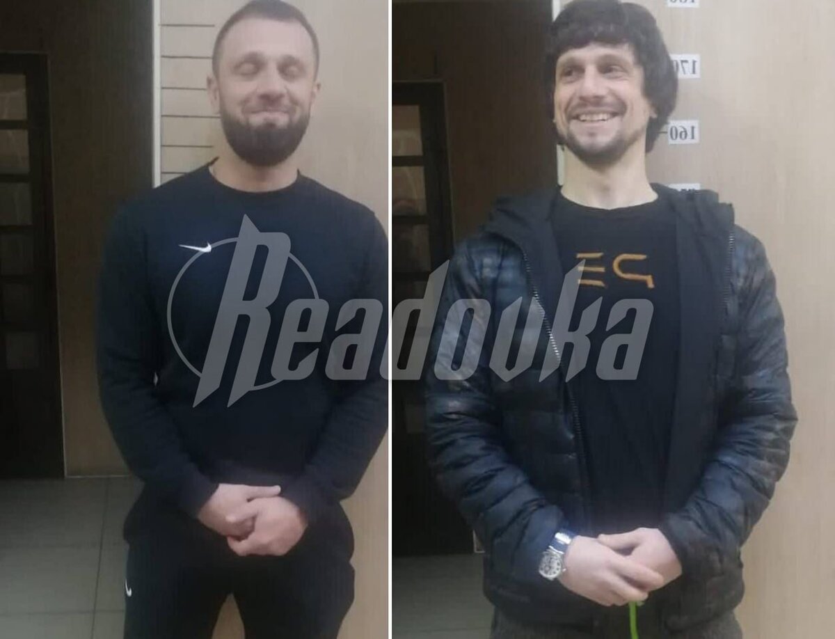 Напавшие на однорукого мужчины Ираклий и Рустам не видят никаких поводов огорчаться из-за задержания. Фото телеграм-канала "Readovka" / t.me/readovkanews