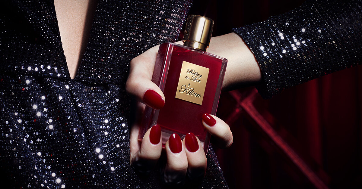 Киллиан роллинг ин лав 25мл. Килиан роллинг ин лав духи. Kilian red parfum. Духи килиан красные. Rolling in love by kilian 50ml.
