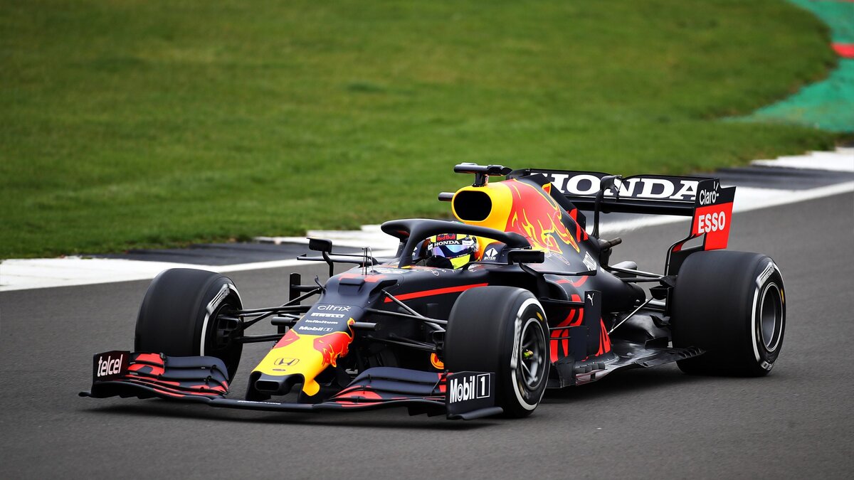 Мир формулы 1 f1 world. Red bull Honda f1 2021. Red bull Honda f1. F1 Red bull rb16. Red bull Racing Honda f1.