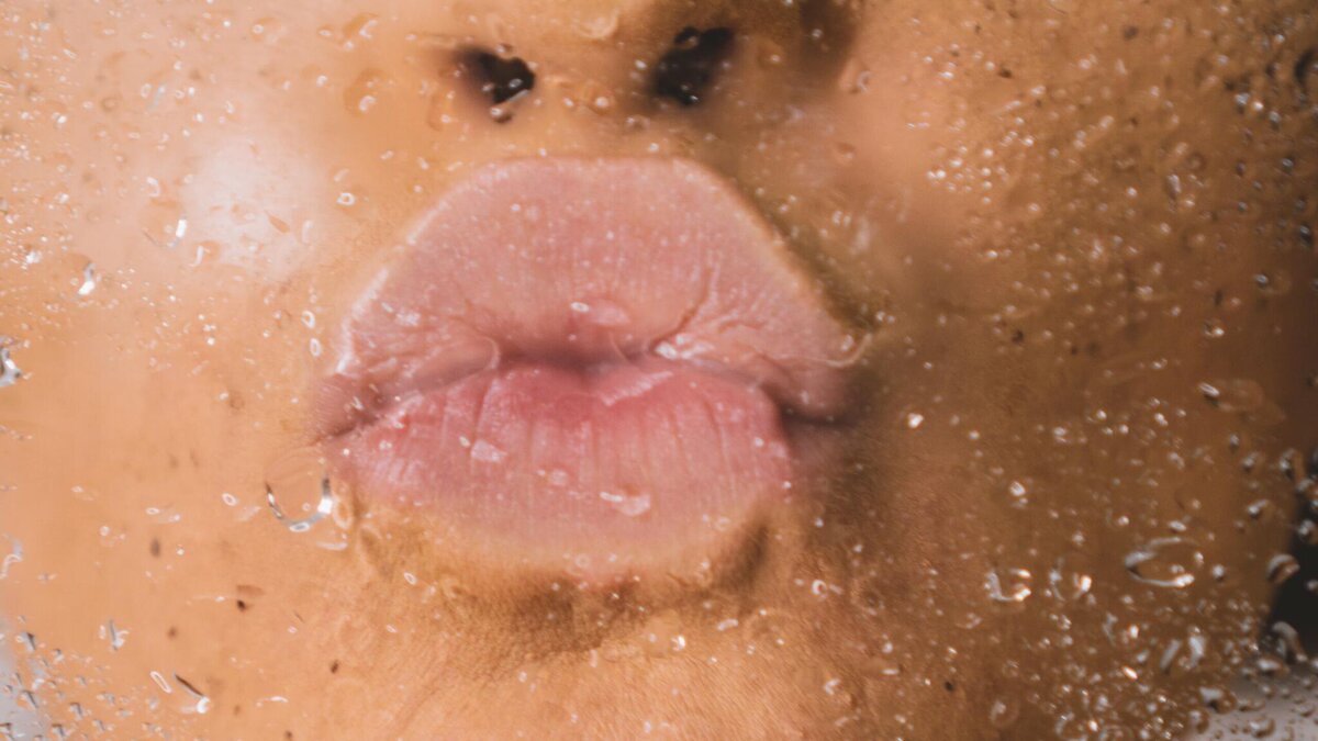    Как ухаживать за губами зимой: отвечает косметолог© Unsplash / Аллея Моргана