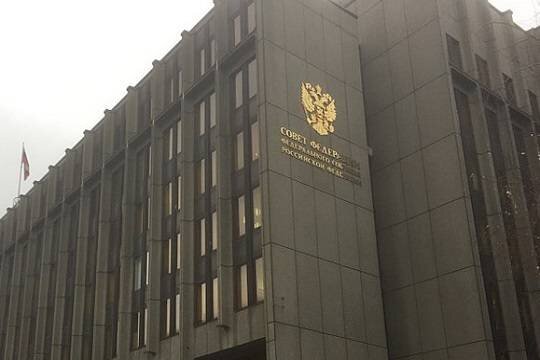   В Совфеде высказались в поддержку идеи дать Росгвардии право охранять школы