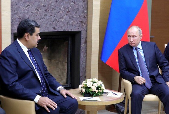    Президент РФ Владимир Путин с президентом Венесуэлы Николасом Мадуро