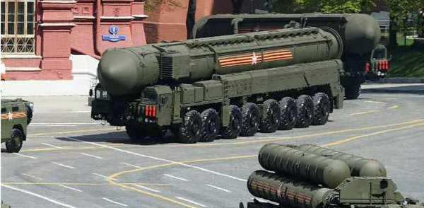 Добрый день всем любителям персидской роскоши. Информация о том, что Иран впервые за несколько десятилетий закупит военную технику за рубежом осталась без должного внимания широкой общественности.-3