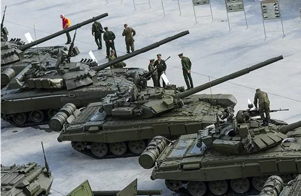 Добрый день всем любителям персидской роскоши. Информация о том, что Иран впервые за несколько десятилетий закупит военную технику за рубежом осталась без должного внимания широкой общественности.-4