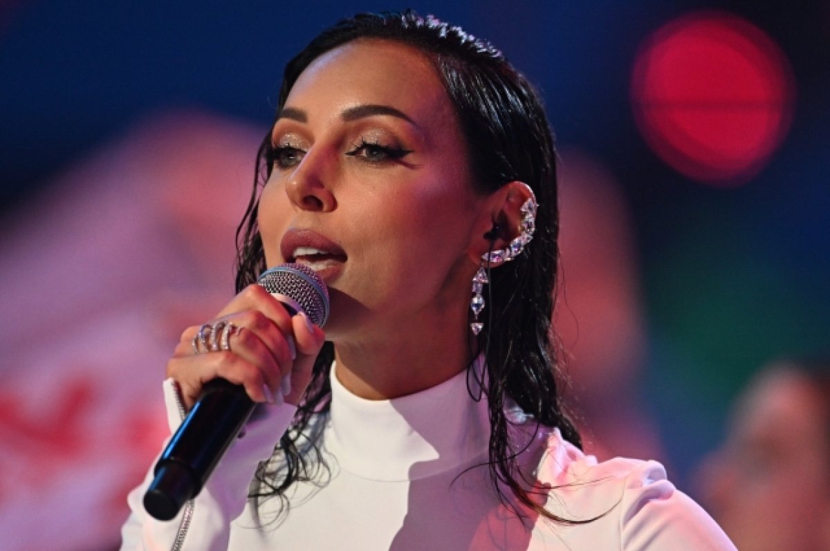    Алсу рассказала, что чувствовала во время съемок с Энрике Иглесиасом