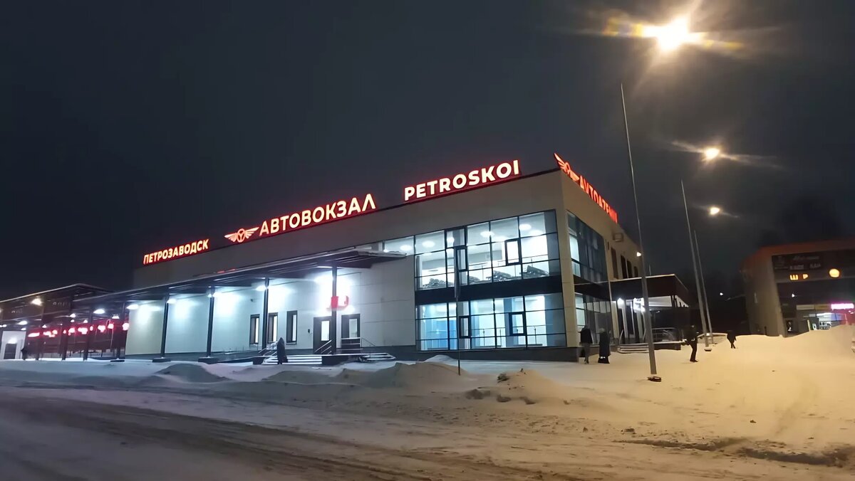     Частники утверждают, что «Карелавтотранс» предлагает «кабальные» условия договора и не желает идти на компромиссы, об этом пишут местные СМИ.