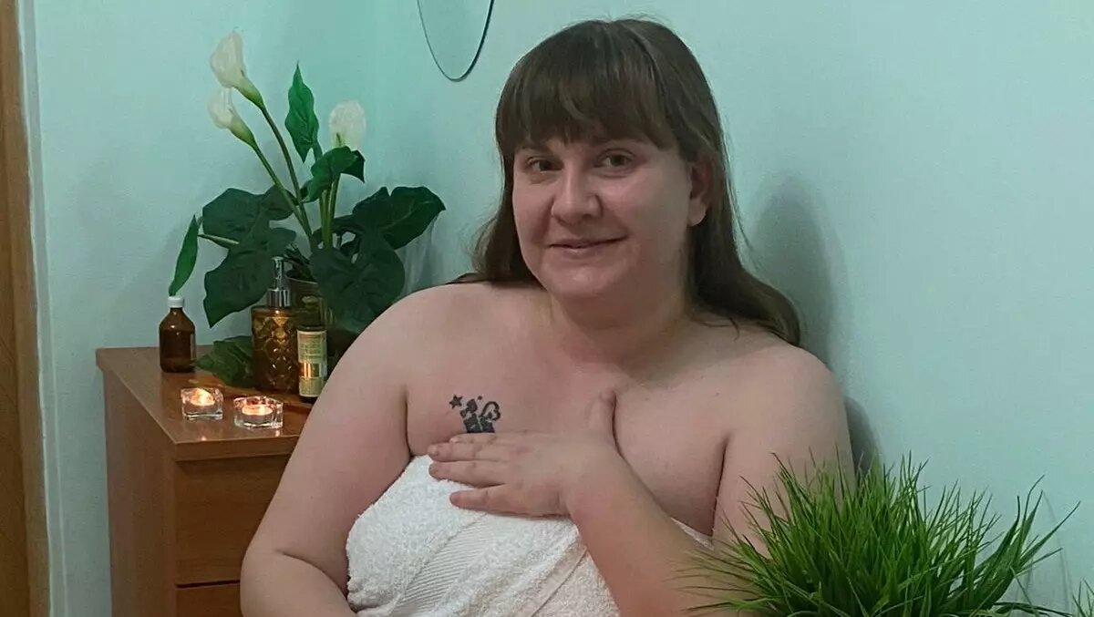     В Набережных Челнах задержали Ангелину Ахметшину, которая известна как Агина Алтынбаева. Об этом пишет «Бизнес Онлайн» со ссылкой на знакомых скандальной «яжематери».