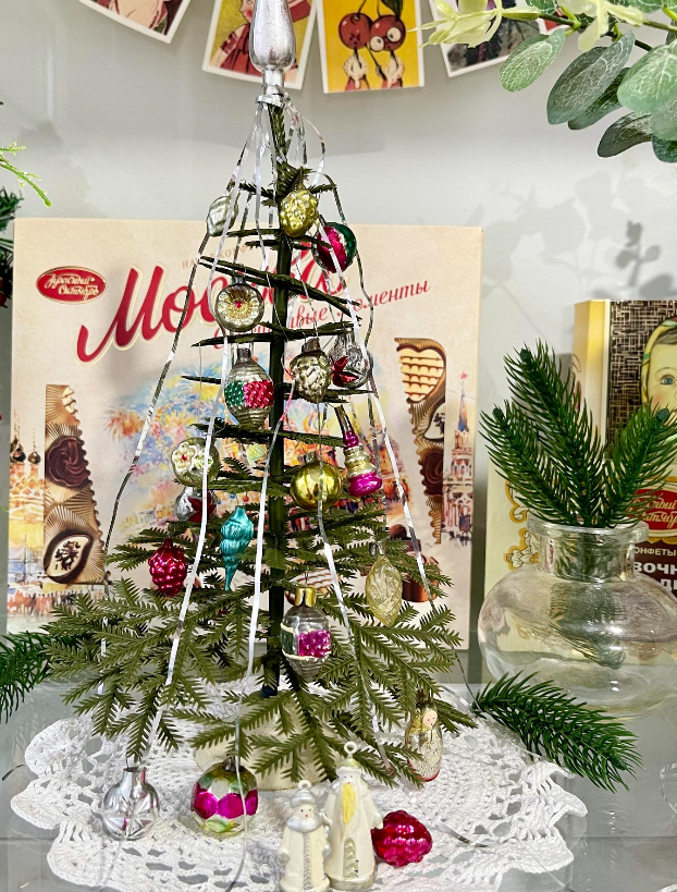 Фото: https://antiquetoys.ru