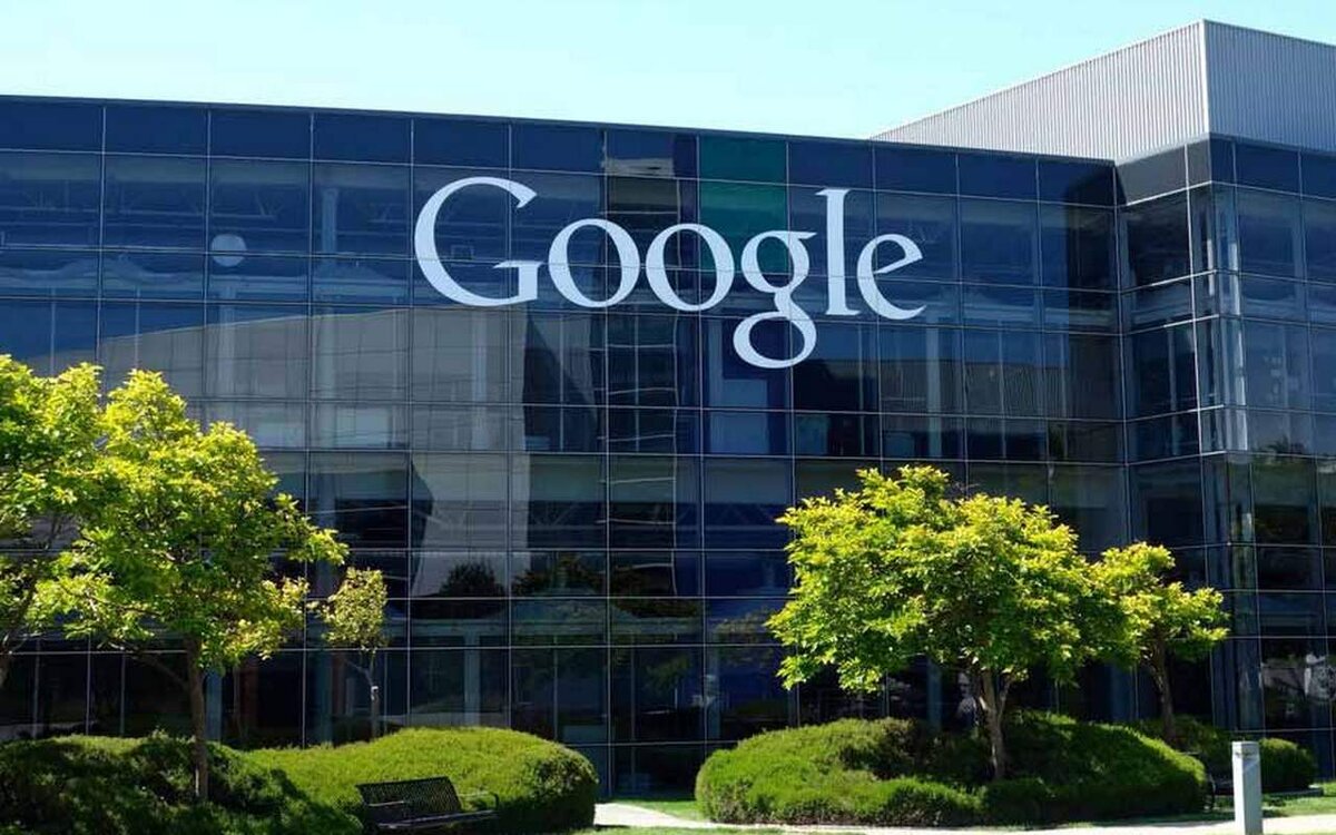    Google оштрафовали на 4,6 млрд рублей за отказ удалять фейки об СВО Фото с сайта gobankingrates.com