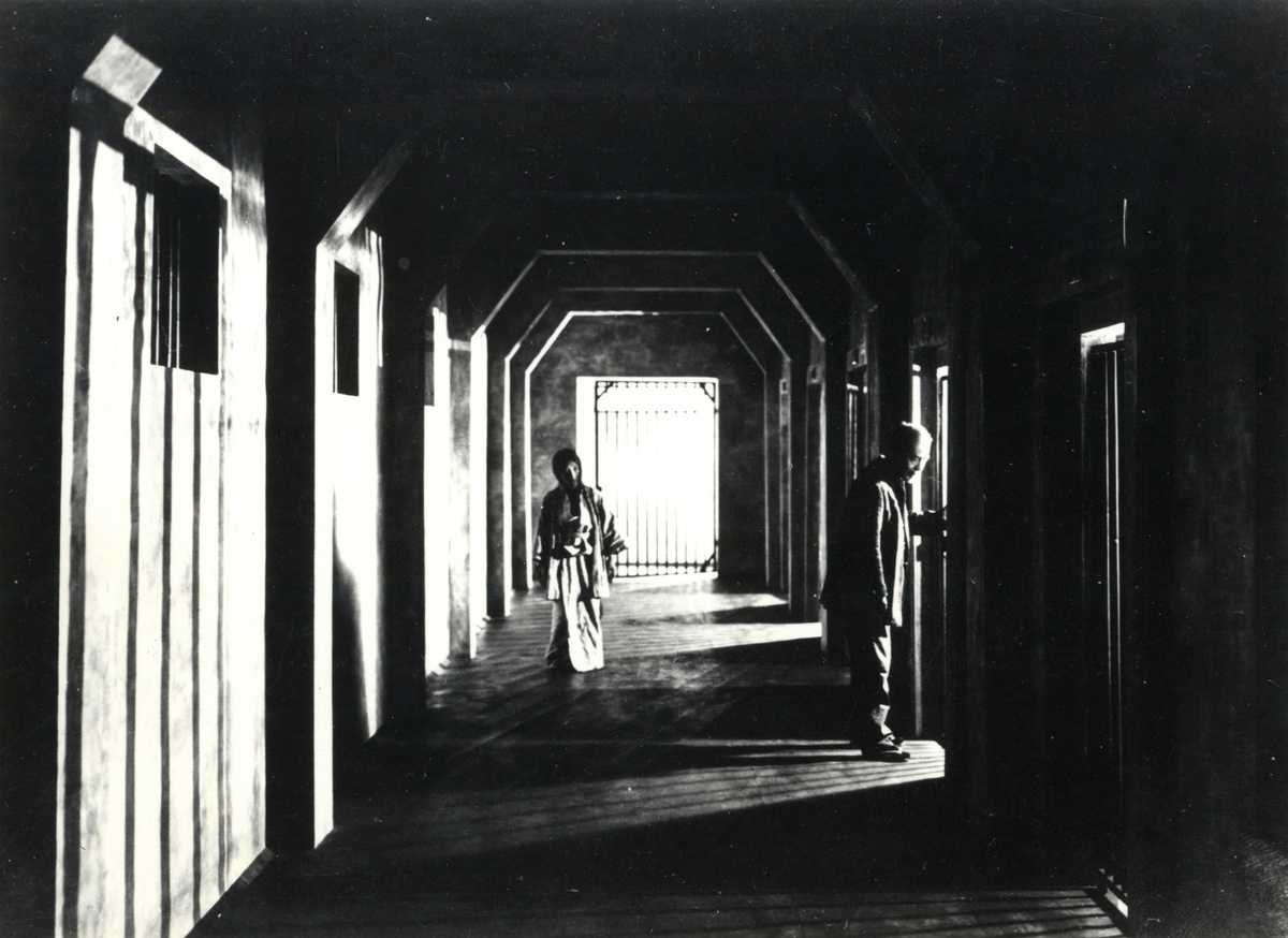 Кадр из фильма «Страница безумия» (Kurutta ippêji)