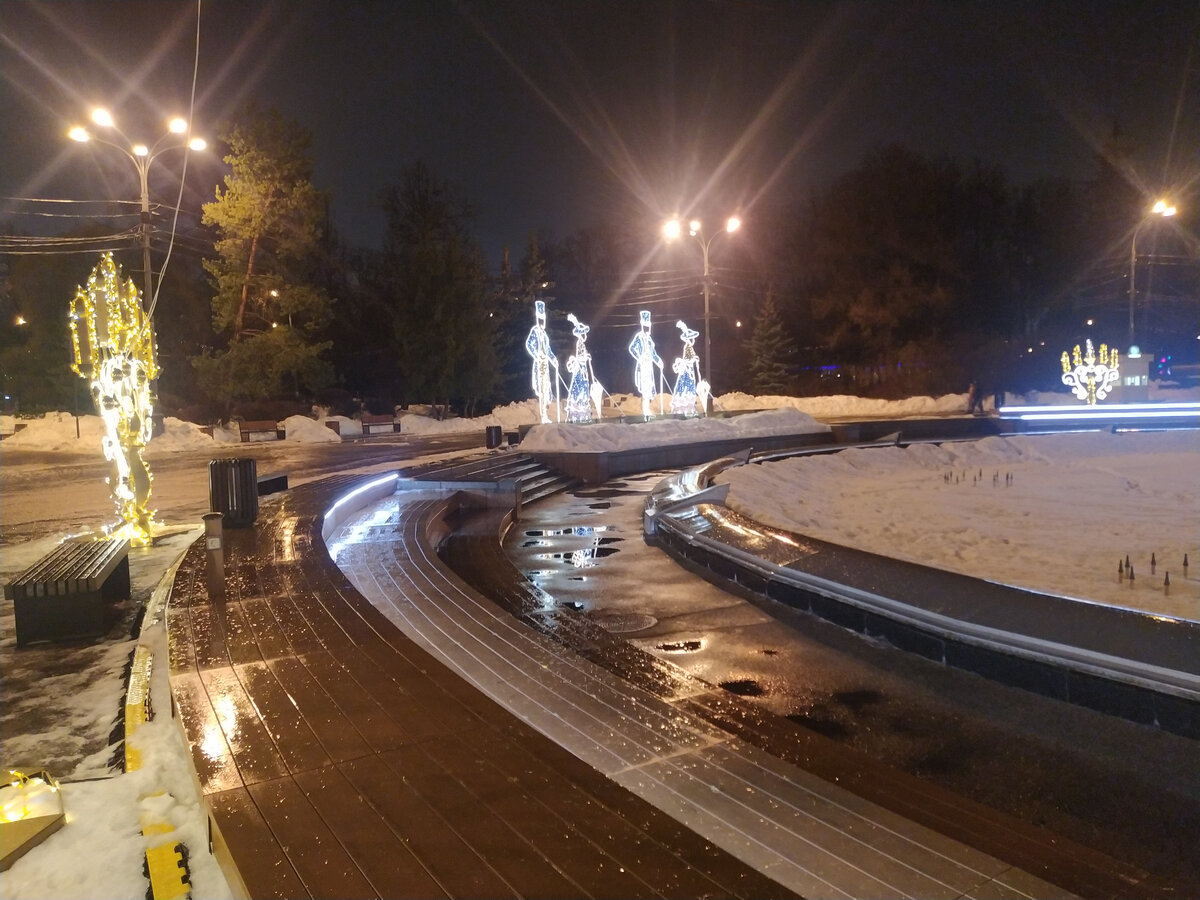 Парк "Сокольники", украшенный к Новому Году 2024