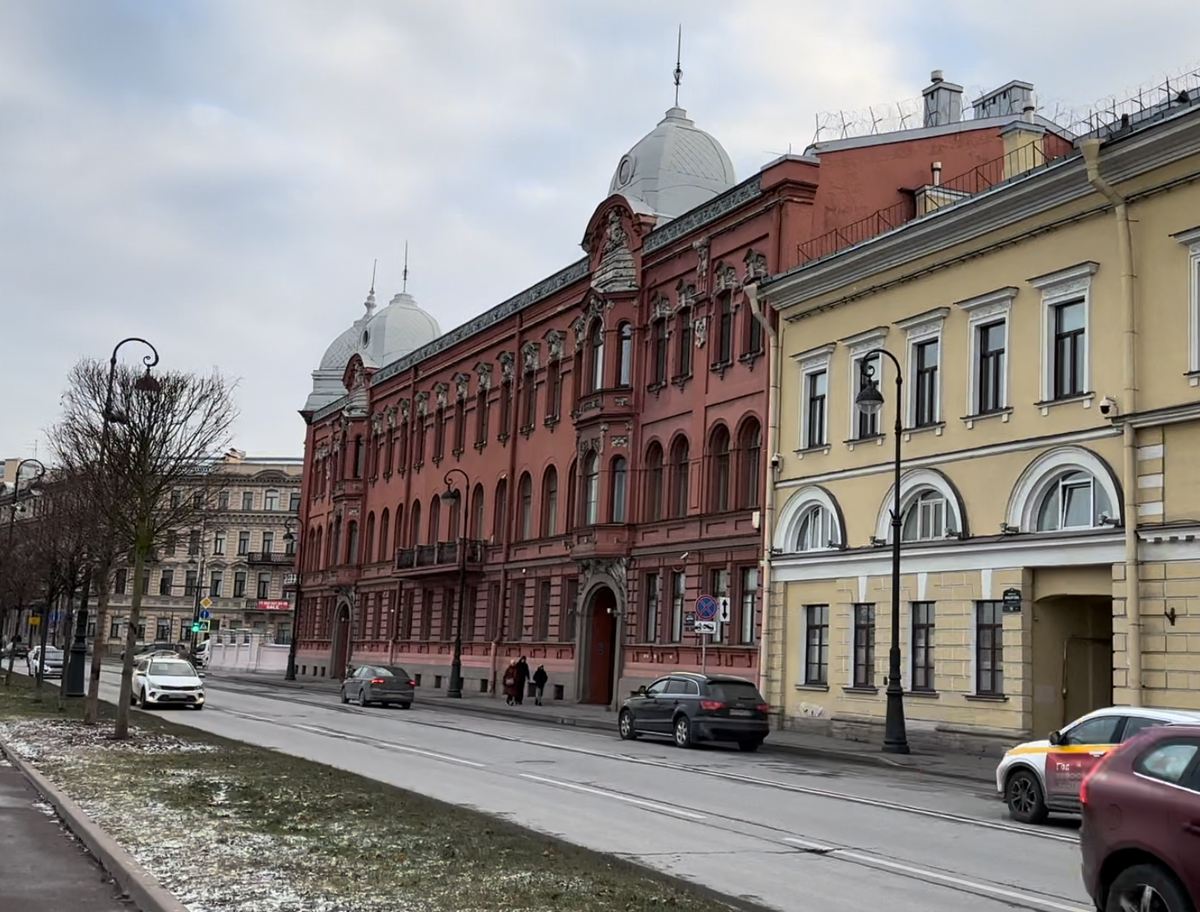 Набережная Макарова на Васильевском острове в Санкт-Петербурге. От Тучкова  моста до Биржевого. | Павел Бочкарев Путешествуем вместе | Дзен