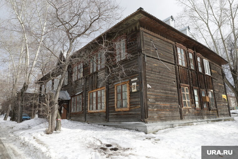    Власти Салехарда решили сберечь деревянные дома в городе