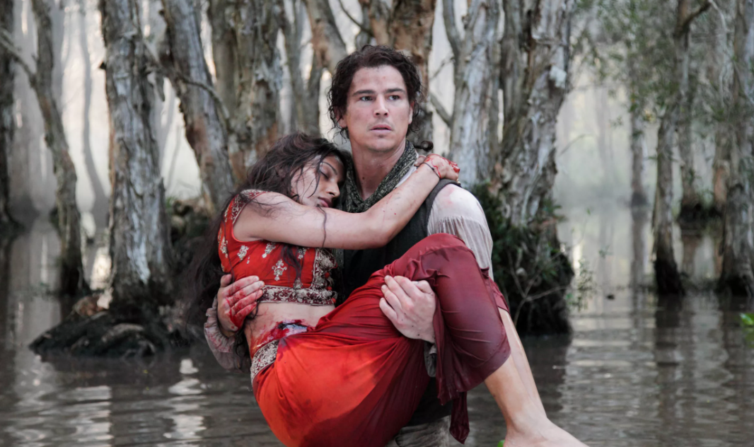 Фрагмент из фильма "Вне времени" (2015)