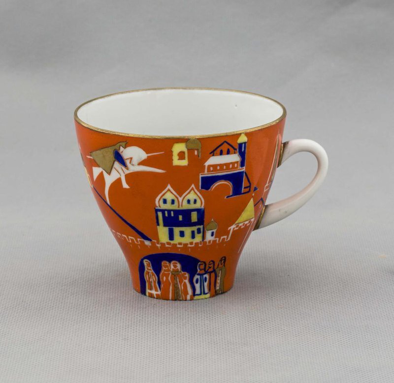 Подарочная чашка "Былина". 1962. Автор формы Э.М. Криммер.