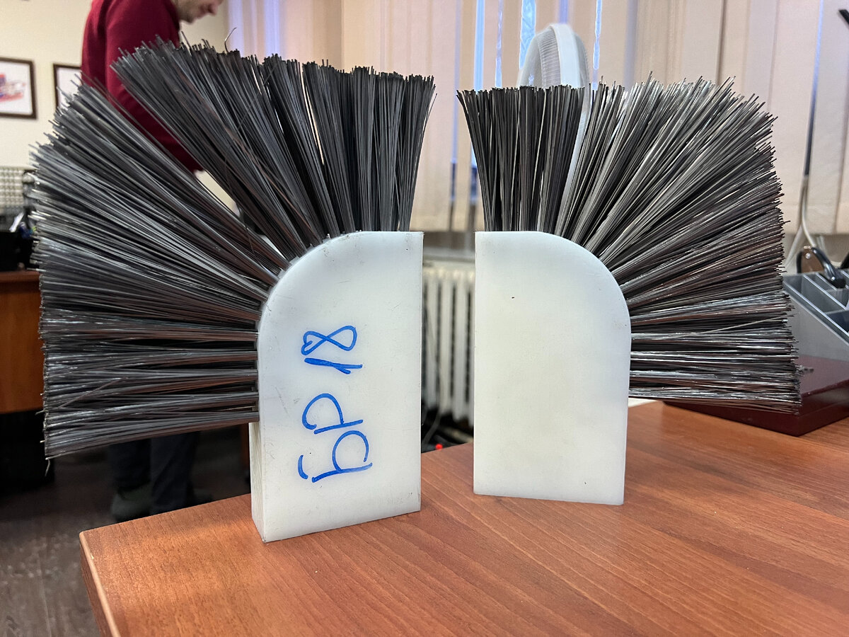 Щетка для всех моделей вибропрессов