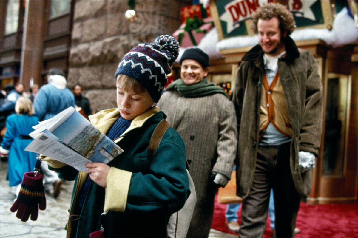 Кадр из фильма "Один дома 2: Потерянный в Нью-Йорке" (1992)