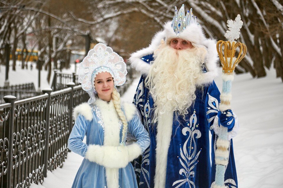    Сколько в Липецке стоит вызов Деда Мороза и Снегурочки на дом в декабре 2024 года Архив КП