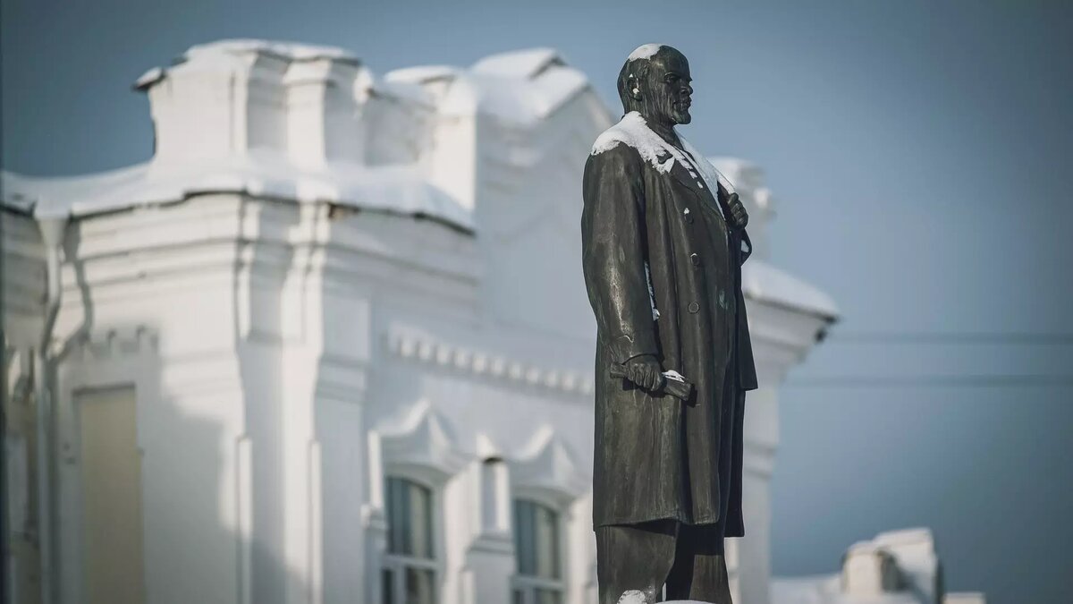     Ключевое направление развития Омской области — привлечение молодежи. Однако многие молодые люди даже не знают, с чем можно столкнуться в городе. Ну, а Город55 выяснил, с чем столкнулись те, для кого поездка сюда стала важным этапом жизни.