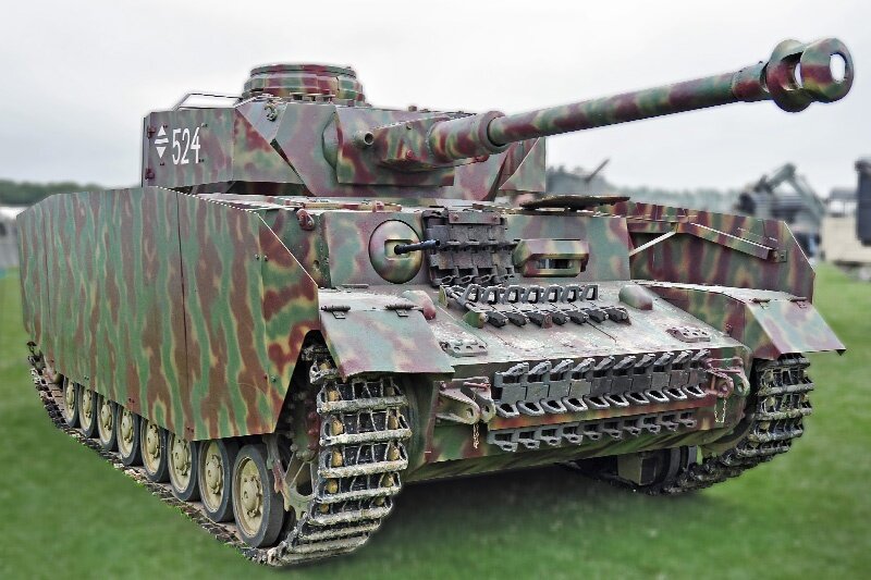 Фото танка Pz-IV с установленными заводскими экранами, найденное в интернете. Первоисточник установить не удалось.