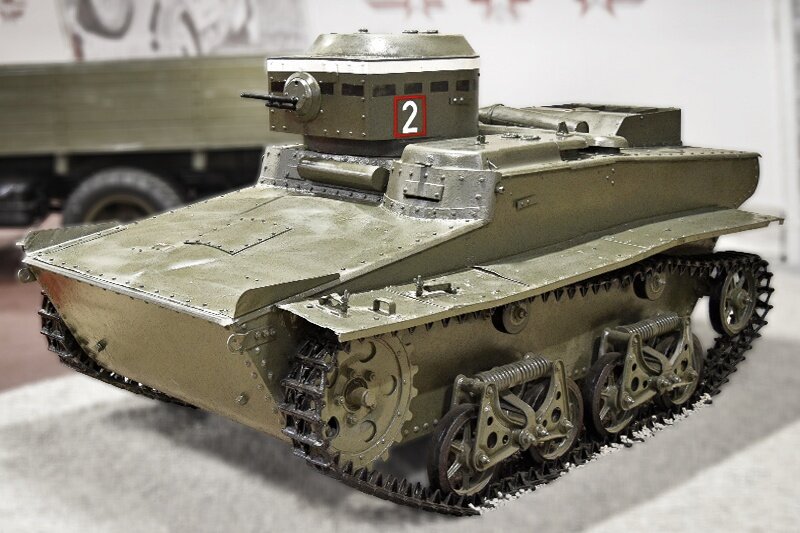 Фото Т-37А в музее в Кубинке, найденное в интернете на сайте Википедия.