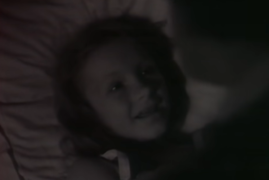 Кадр из фильма "Говорит Москва". 