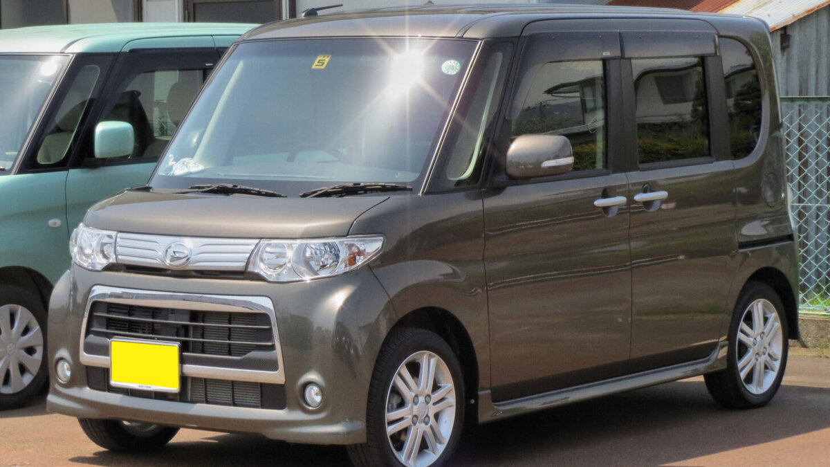    Daihatsu Tanto. Фото DY5W-sport (CC BY-SA 3.0)