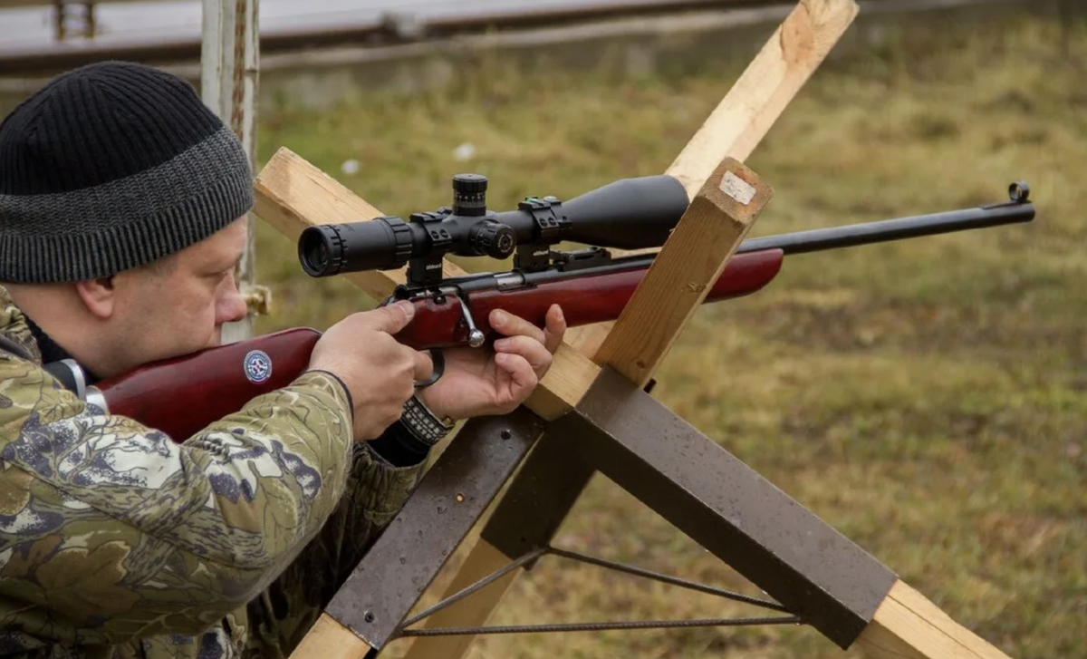 Как пристрелять винтовку. Снайпинг из 22 LR. Спортивная винтовка 22lr. Снайперская винтовка 22lr. Снайперская винтовка мелкокалиберная 22lr.