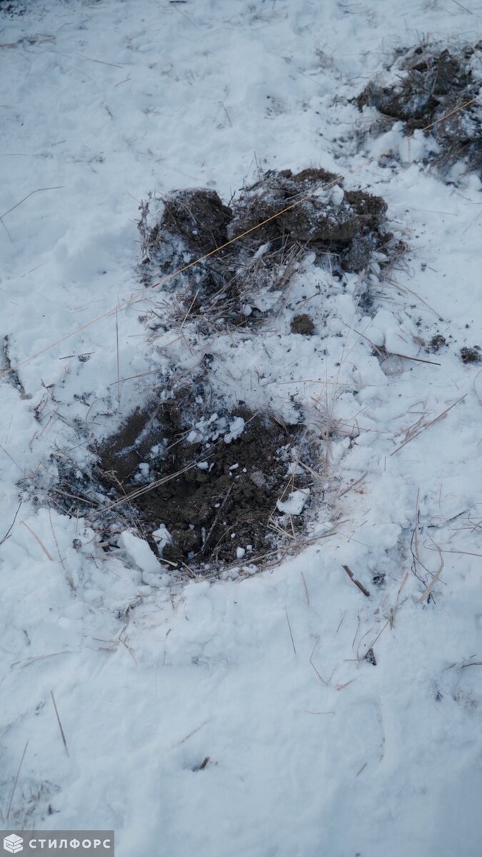 Убрали промёрзшую землю