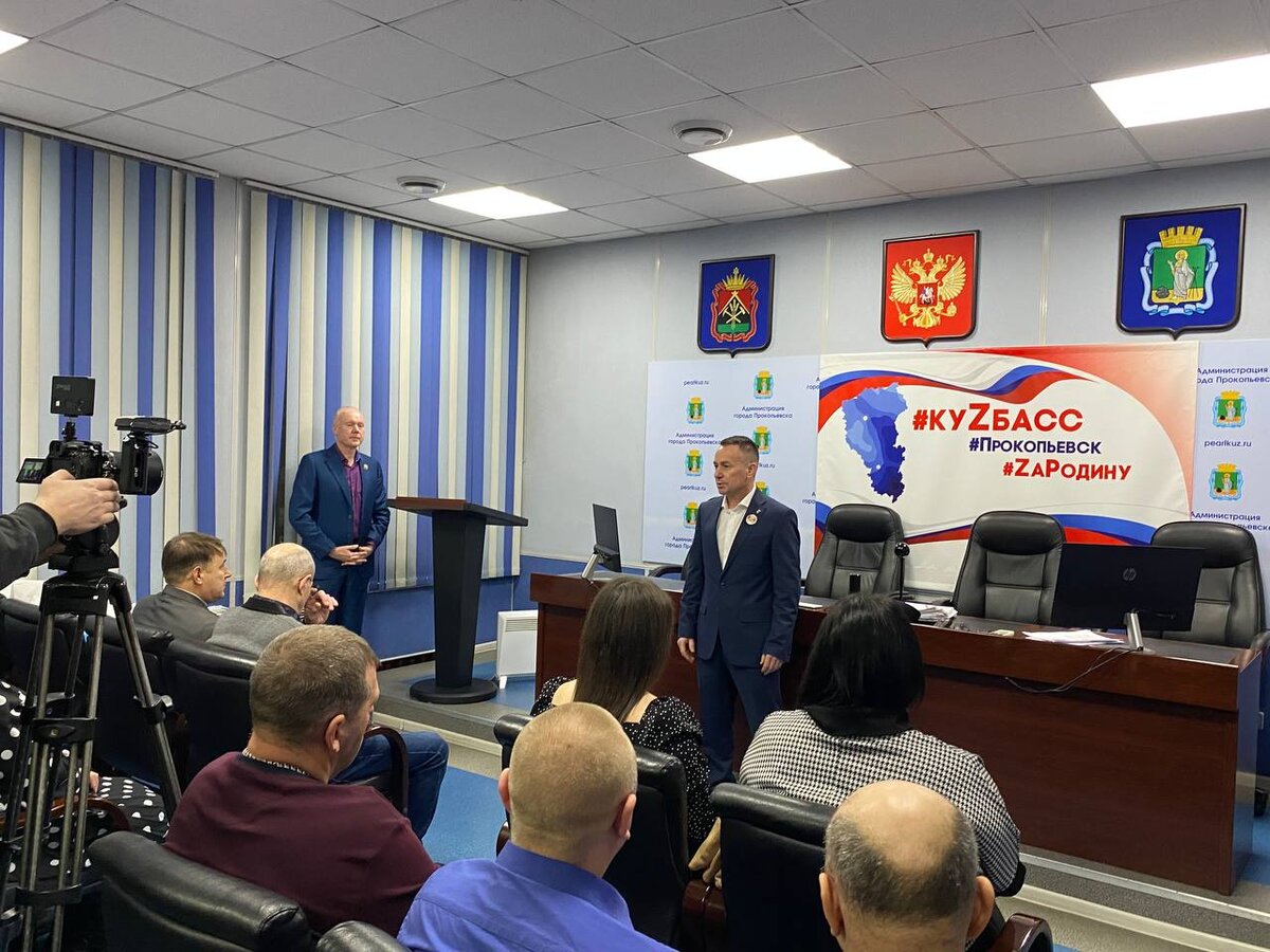 

Максим Шкарабейников в очередной раз сердечно поблагодарил всех, кто помог нашему городу и грамотно выполнил свою работу в непростых условиях!