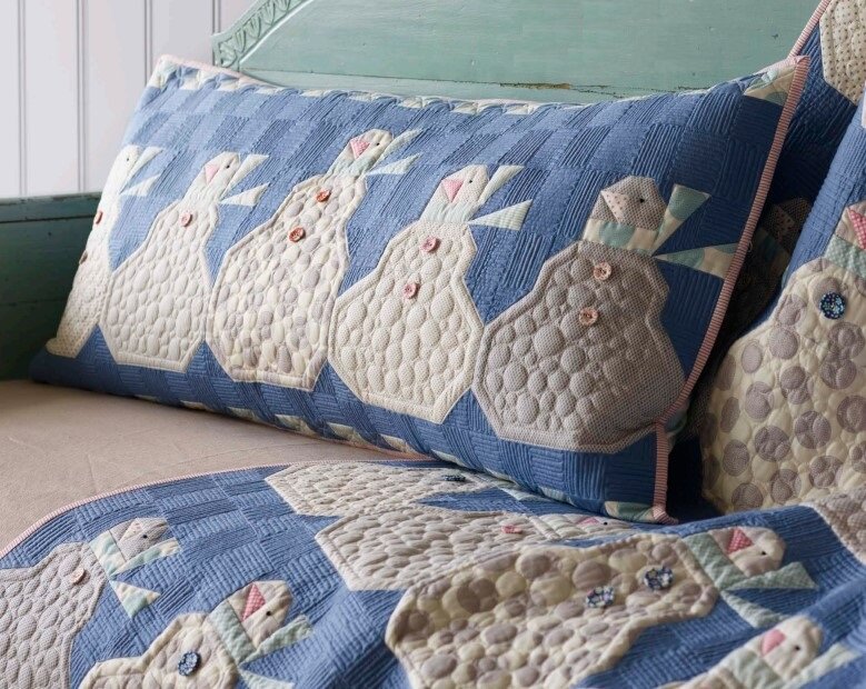 Фото с сайта https://www.tildasworld.com/free-patterns-seasonal/