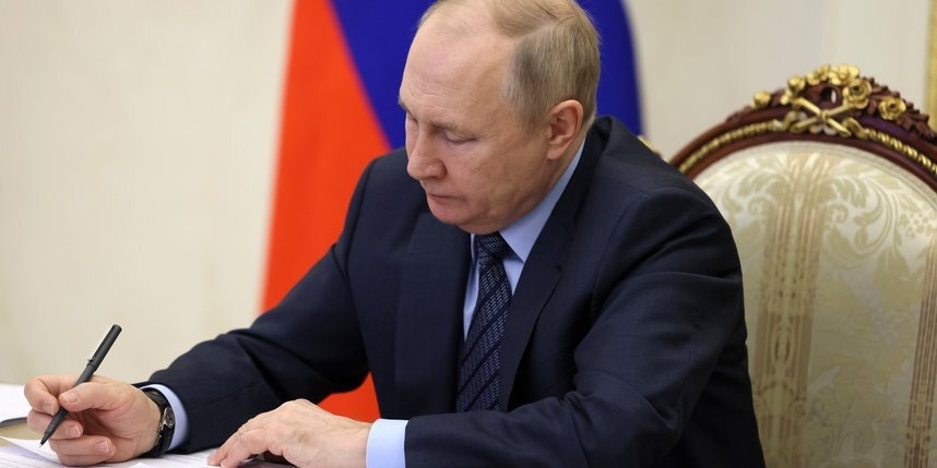    Владимир Путин.