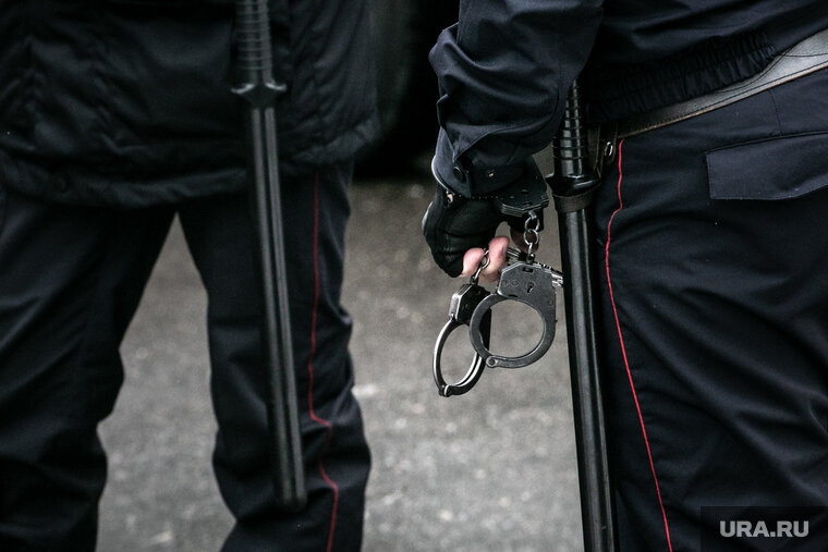    Полиция задержала расклейщика афиш с рекламой запрещенных веществ