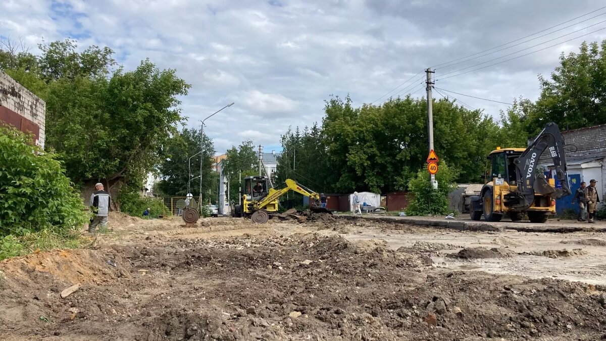     В Казани утвердили проект планировки реконструкции дороги по улице Комсомольской. Соответствующее постановление опубликовали в сборнике документов на сайте мэрии.