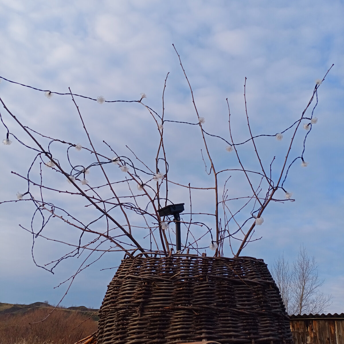 Паутина родственных отношений - склад заноз и отчаяния, если мы не несём ответственность за свою жизнь.